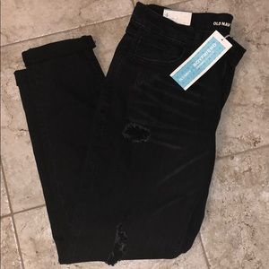 NWT Old Navy Boyfriend skinny jeans